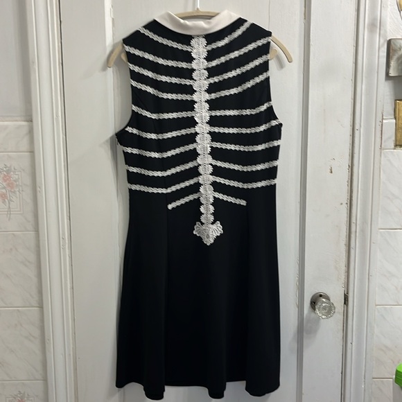 Hot Topic Skeleton Rib Cage dress - Picture 4 of 7